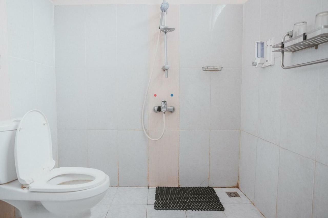 Reddoorz Plus @ Tanjung Karang Lampung 2 Bandar Lampung Dış mekan fotoğraf